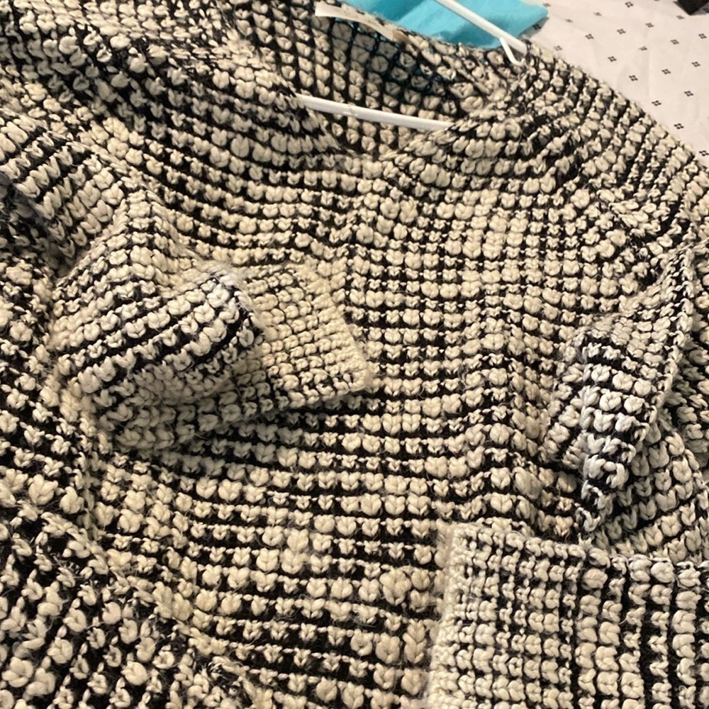 RD Style chunky knit blk and white acrylic cozy sweater med - Picture 6 of 10